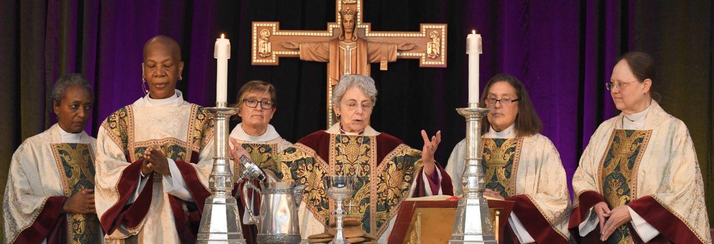 Bishop Wolf celebrates the Eucharist at Convention 2023